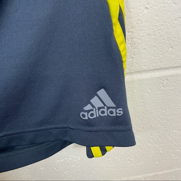 ❓Adidas Workout Shorts - Picture 7 of 11